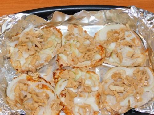 Свиные отбивные с овощами под сыром в духовке. 02 Свиные отбивные с овощами под сыром в духовке. 02