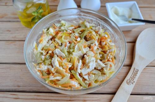 Салат Обжорка с курицей. 06