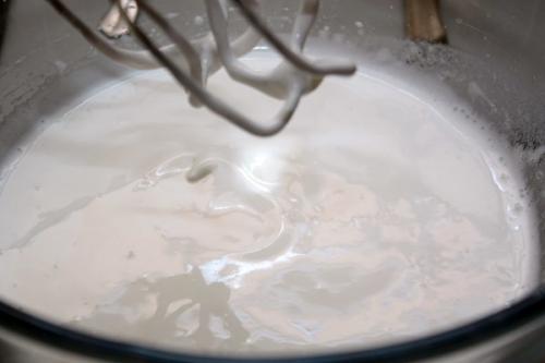 Очень подробно про взбитые белки. 05