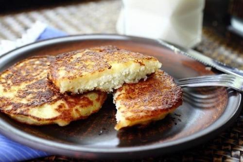 Бабушкины драники с творожной начинкой.