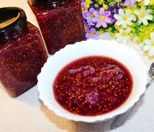Варенье из малины и дыни.