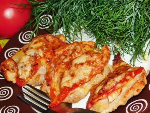 Свиные отбивные с овощами под сыром в духовке. Свиные отбивные с овощами под сыром в духовке.