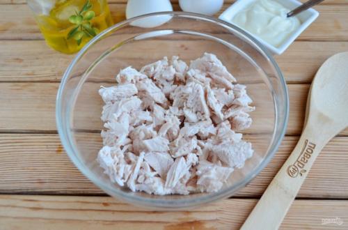 Салат Обжорка с курицей. 03