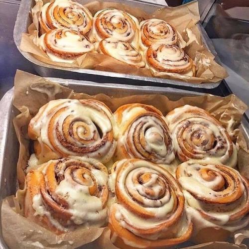 Булочки синнабон.
Тесто: 
