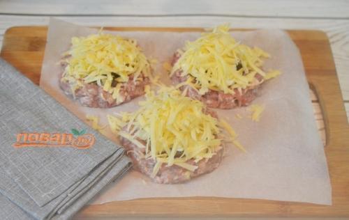 Мясные ватрушки с грибами и сыром. 05