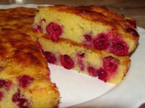 Вкусный пирог с вишней.