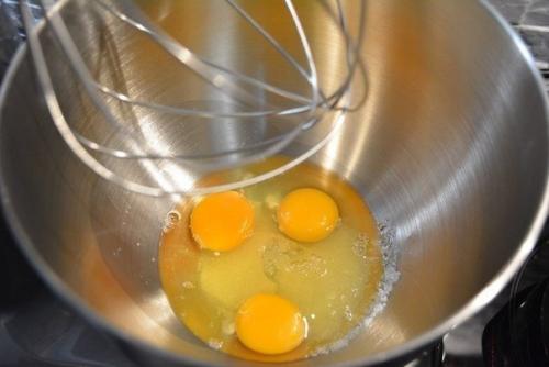 Медовик со сливочным кремом. 01