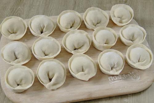 Большие пельмени.  Ингредиенты: 04