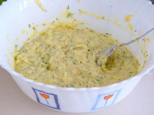 Кабачково - сырные оладьи. 05