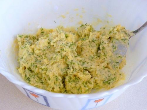 Кабачково - сырные оладьи. 03