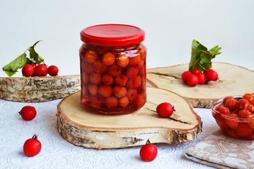 Варенье из боярышника с косточками.