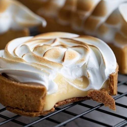 Лимонный тарт. Обязательно приготовьте этот вкуснейший десерт!