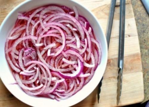 Маринованный красный лук. 06