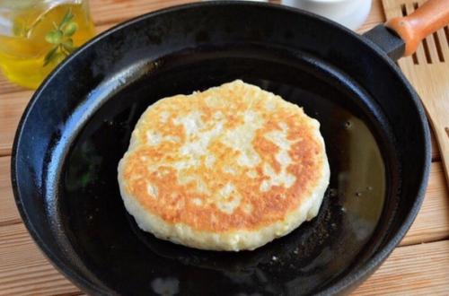 Сырные лепешки с разными начинками. 07