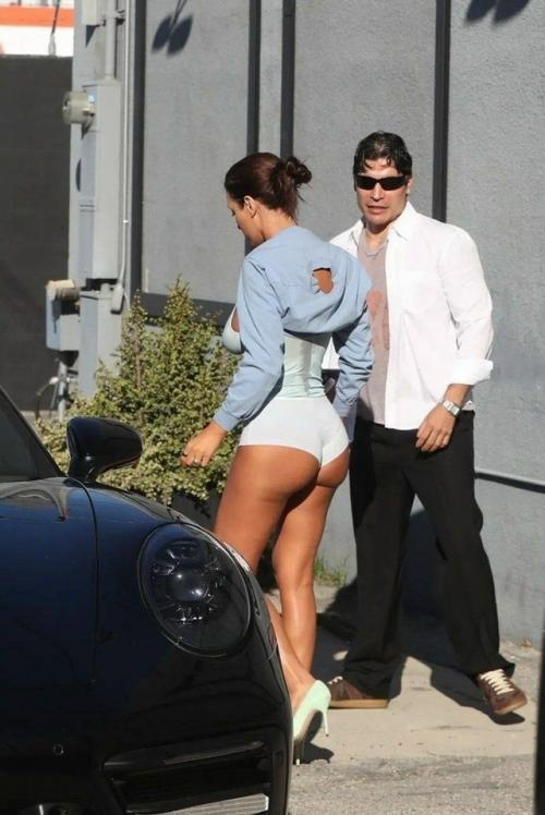 Бьянка цензори остаётся верна своему стилю. 02