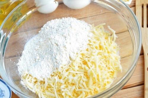 Сырные лепешки с разными начинками. 04