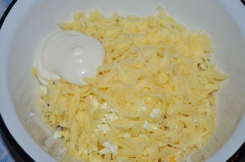 Вкуснейший салатик.  Салат с фасолью, сыром и сухариками - вкусный и сытный салат. 02