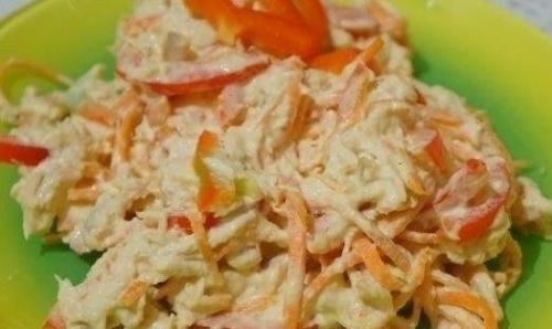 Салат с курицей и морковью по-корейски.