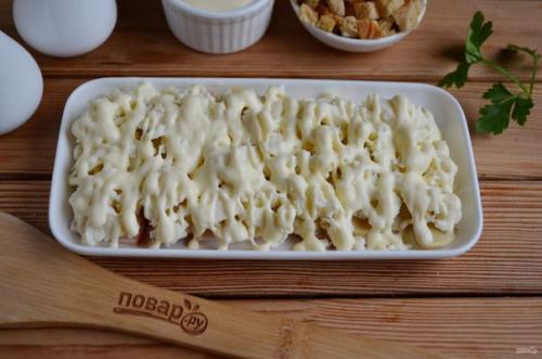 Салат с грибами и сыром "Искушение".