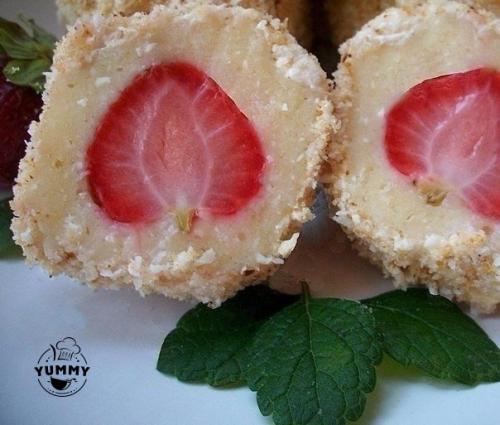 Клубничное рафаэлло.  Ингредиенты: 08