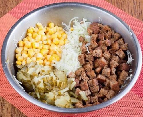 Салат с сухариками. 02 Салат с сухариками. 02