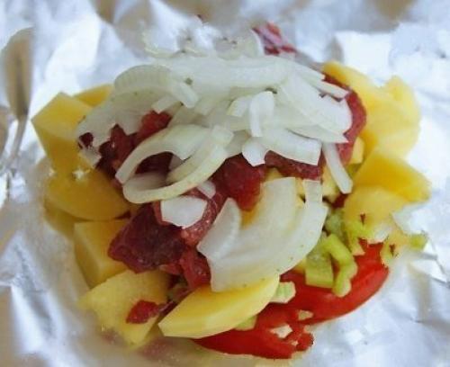 Быстрый ужин.  Узелки с мясом и сыром. 01