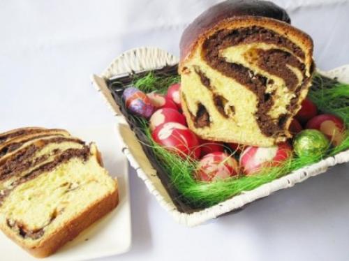 Пасхальная плетенка с шоколадом.