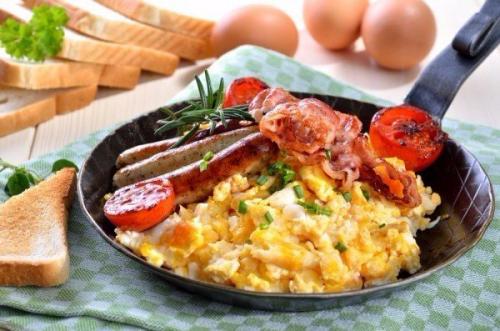 Завтрак по-американски: 3 вкусные идеи.