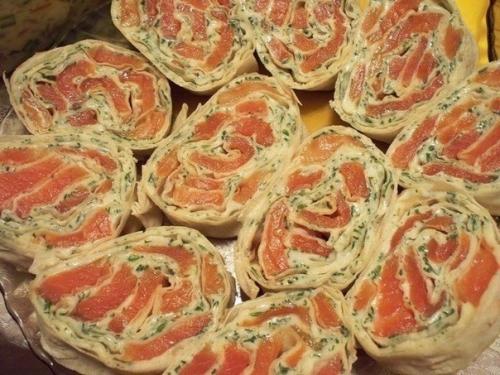 Рулеты из лаваша.