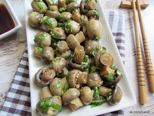 Шампиньоны по-корейски.

Ингредиенты: 
