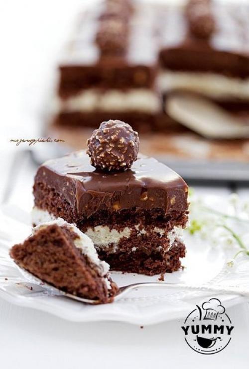 Самое вкусное пирожное.