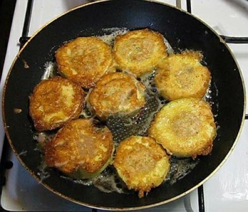 Кабачки с мясом в кляре. 05