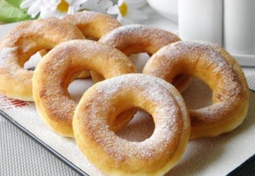 Пончики на кефире за 15 минут. Пончики на кефире за 15 минут.