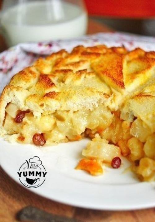 Французская яблочная шарлотка.

