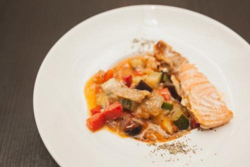 Яркий Рататуй с Семгой. Яркий Рататуй с Семгой.