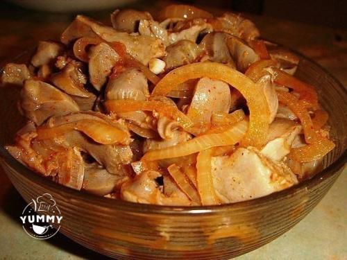 Куриные желудочки по-корейски.