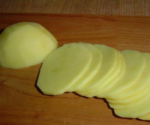 Красивая яичница в картофельных лепестках. 02