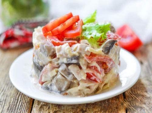 Салат Алекс с маринованными шампиньонами. Салат Алекс с маринованными шампиньонами.