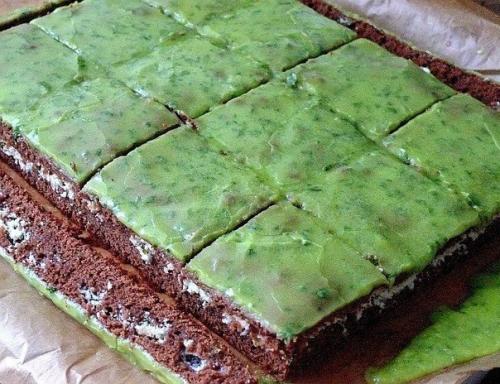 Шоколадные пирожные с мятой - потрясающе ароматный десерт! 

