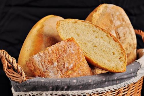 Домашний деревенский хлеб.

