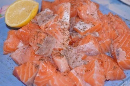 Семга в сливочно - чесночном соусе. 03