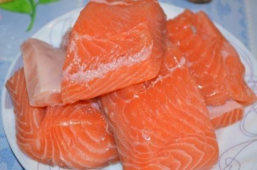 Семга в сливочно - чесночном соусе. 04