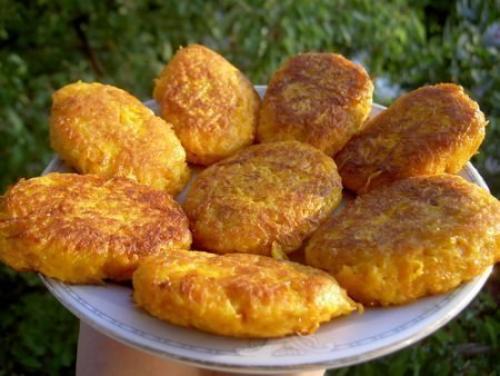 Морковные оладьи.  Понадобится: