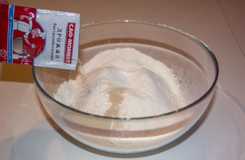 Плюшки с черникой под лимонной глазурью. 02