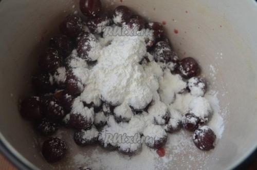 Творожный пирог с вишней. 05