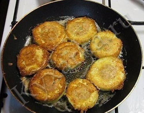 Ну очень вкусные кабачки с фаршем. 03