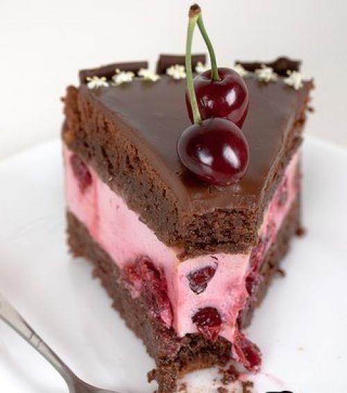 Шоколадный торт с вишней. 01