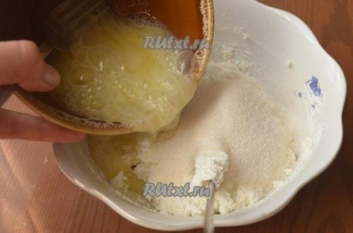 Творожный пирог с вишней. 04