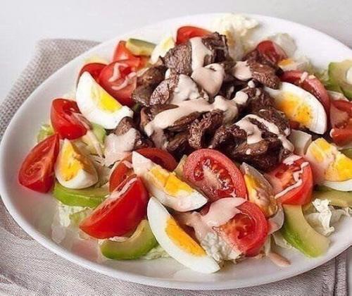 Вкусные салаты: топ - 8 рецептов.