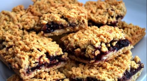 Творожные кексы с лимонной цедрой.  Б*Ж*У*Ккал на 100 гр 14.  33*5.  92*7.  9*142.  46 Идеально для белкового перекуса в середине дня. 01